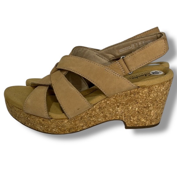 Clarks Tan Wedge Sandals - Picture 1 of 15